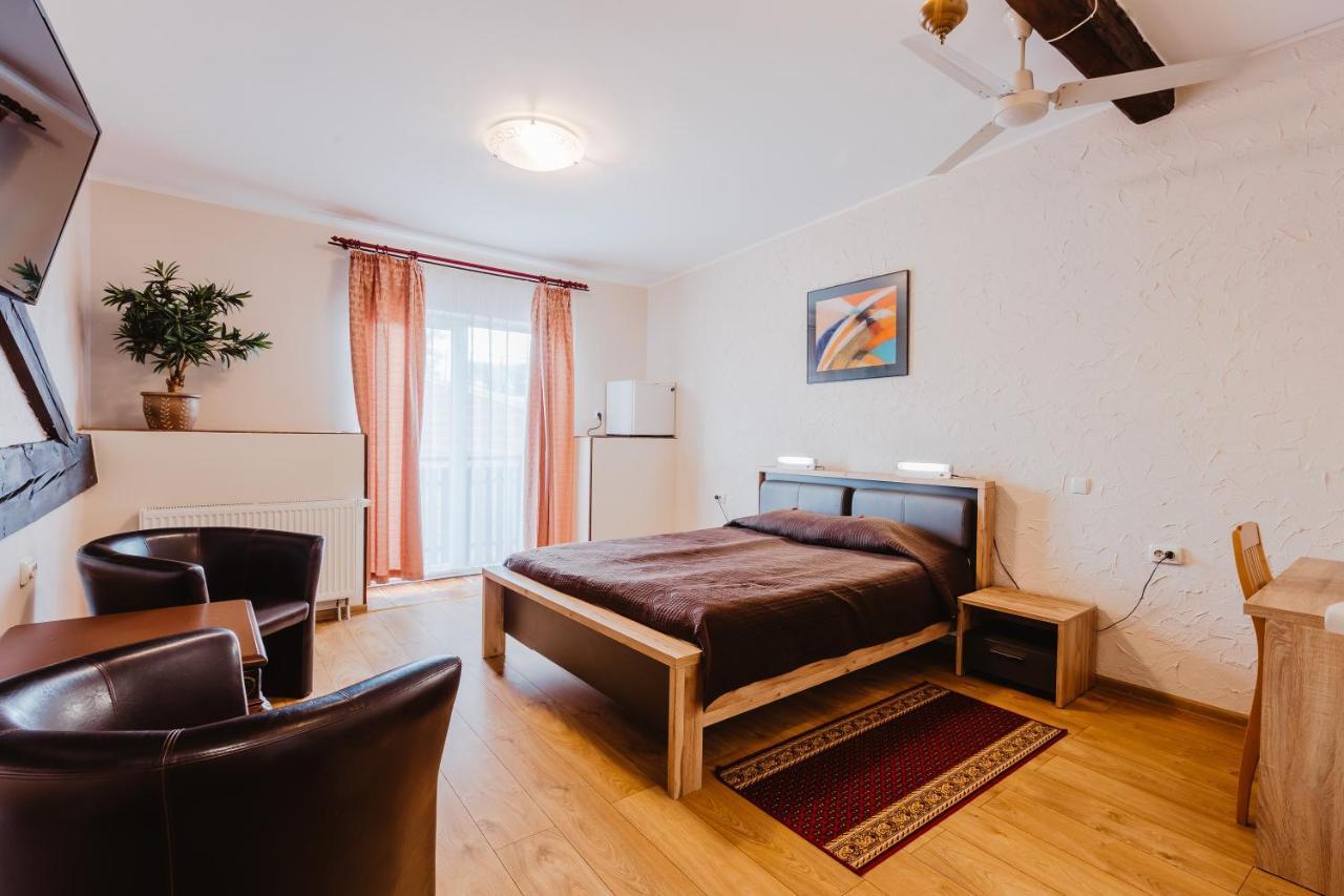 Aleksandri Hotel Тарту Екстер'єр фото