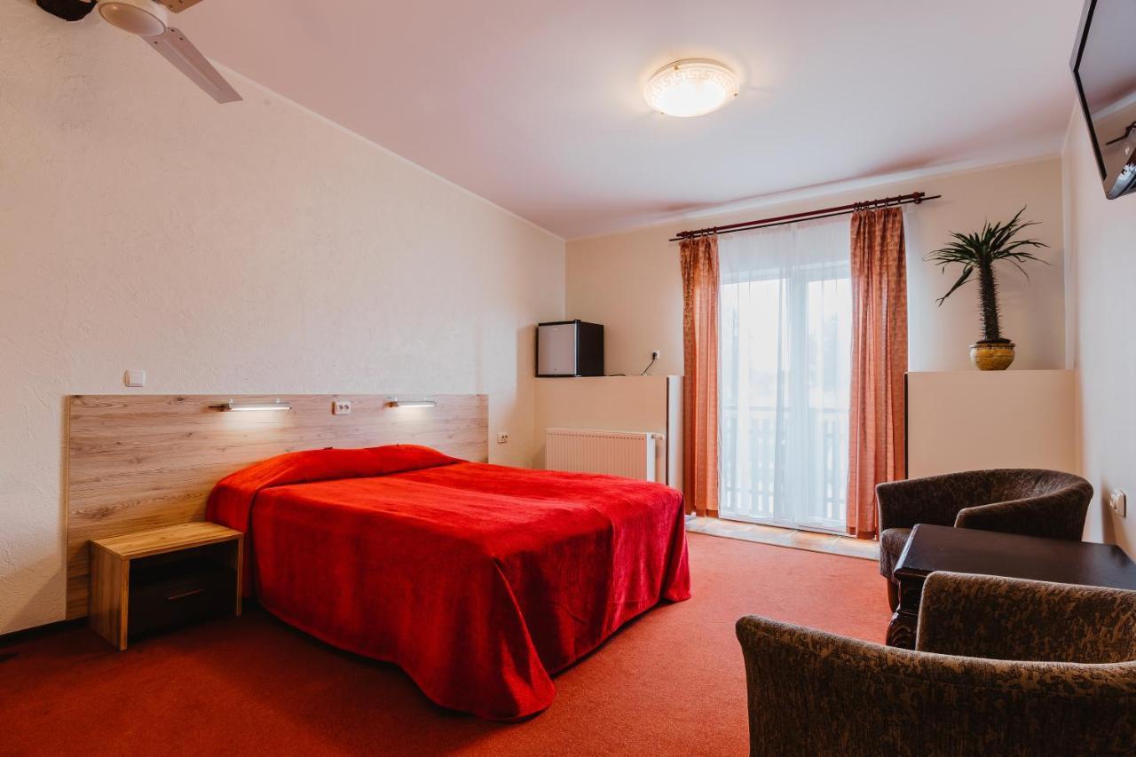 Aleksandri Hotel Тарту Екстер'єр фото