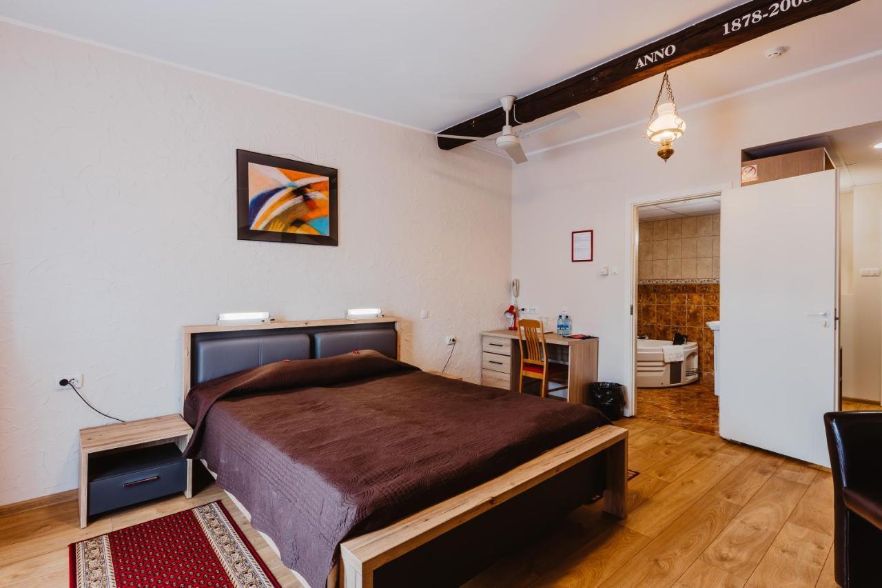 Aleksandri Hotel Тарту Екстер'єр фото