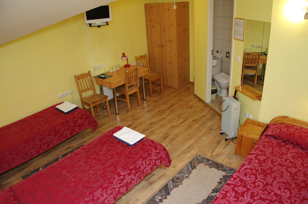 Aleksandri Hotel Тарту Екстер'єр фото