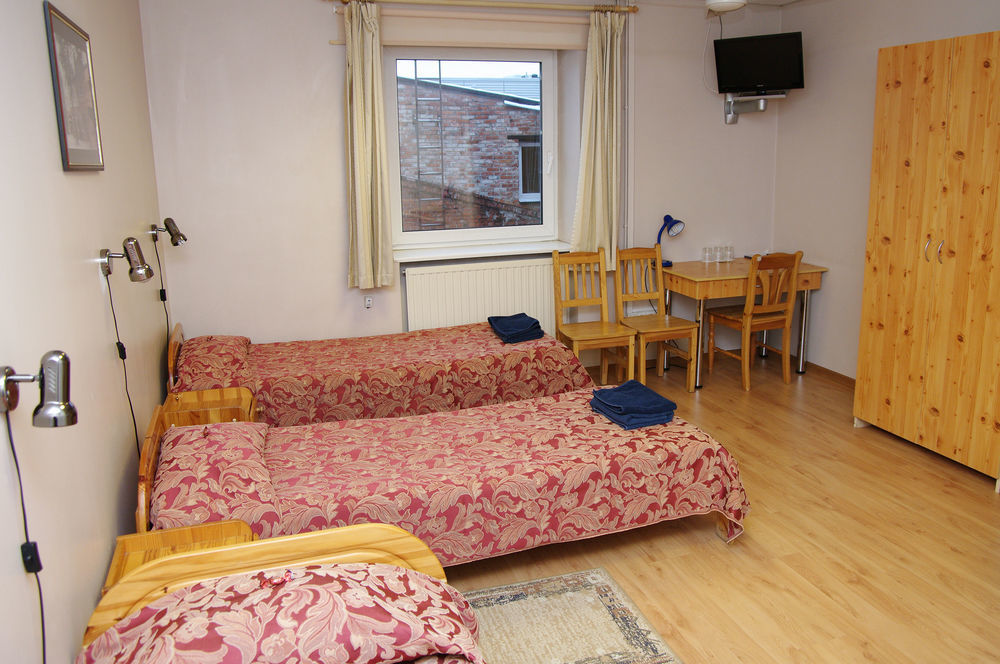 Aleksandri Hotel Тарту Екстер'єр фото